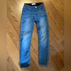 Jordache stretch waist skinny jeggings. Girls size 8  Blue denim